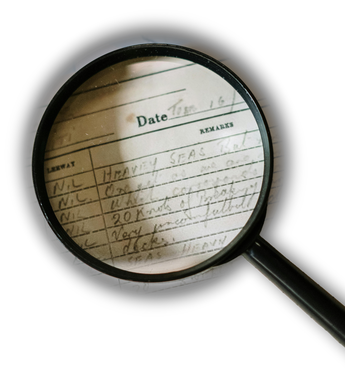 Loupe sur un document ancien — service de vérification de filiation généalogique